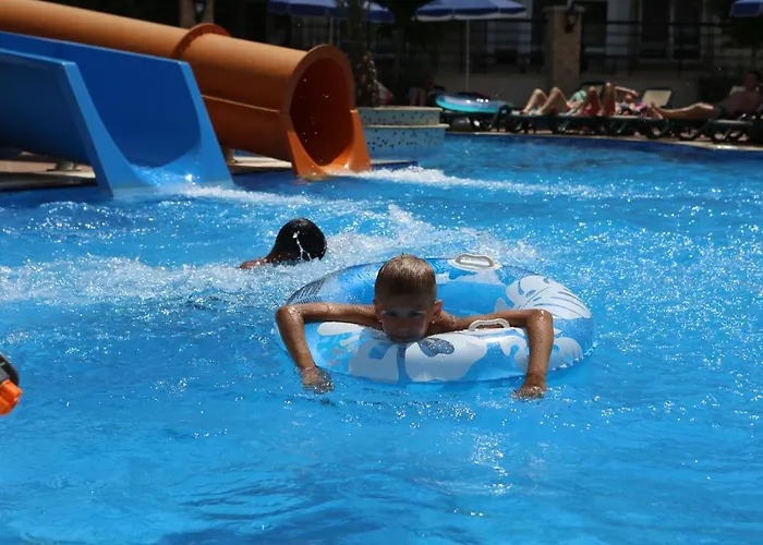 Almera Park Apart Hotel