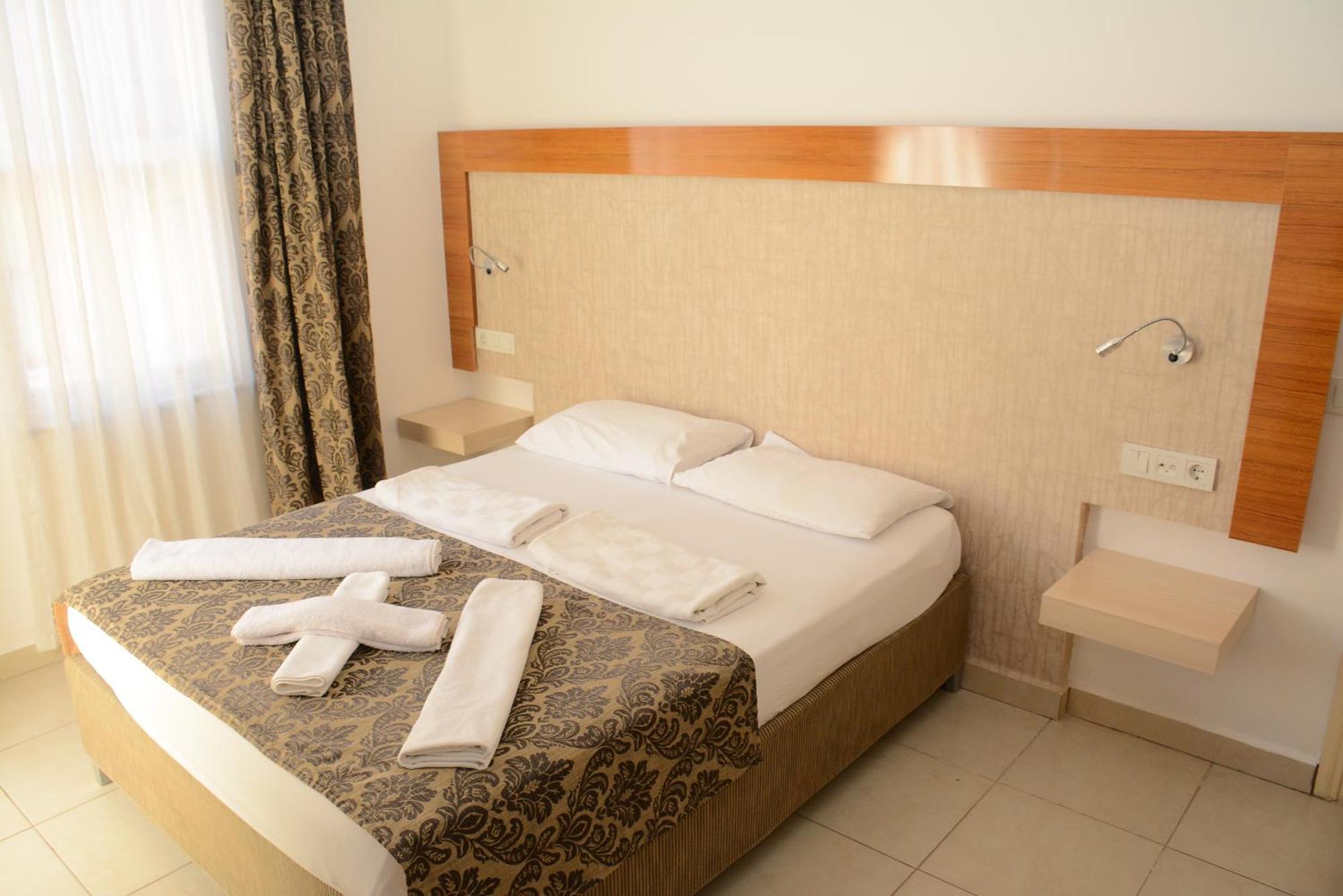 Hotel de apartamente Almera Park 3*